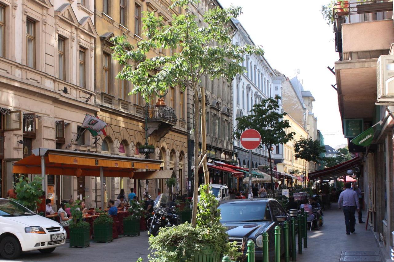 Lovely Apartment On Raday Corso Budapest Exterior photo